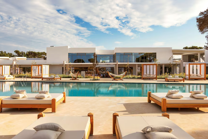 رحلة الحسيمة Radisson Blu خمس نجوم ليلتين مع Amayo Travel
